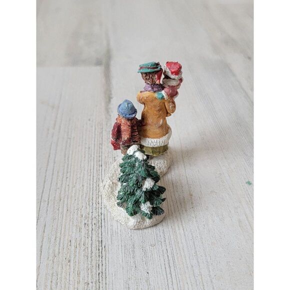 Mother children snow pine tree Village accessory xmas shop gift - Picture 4 of 5